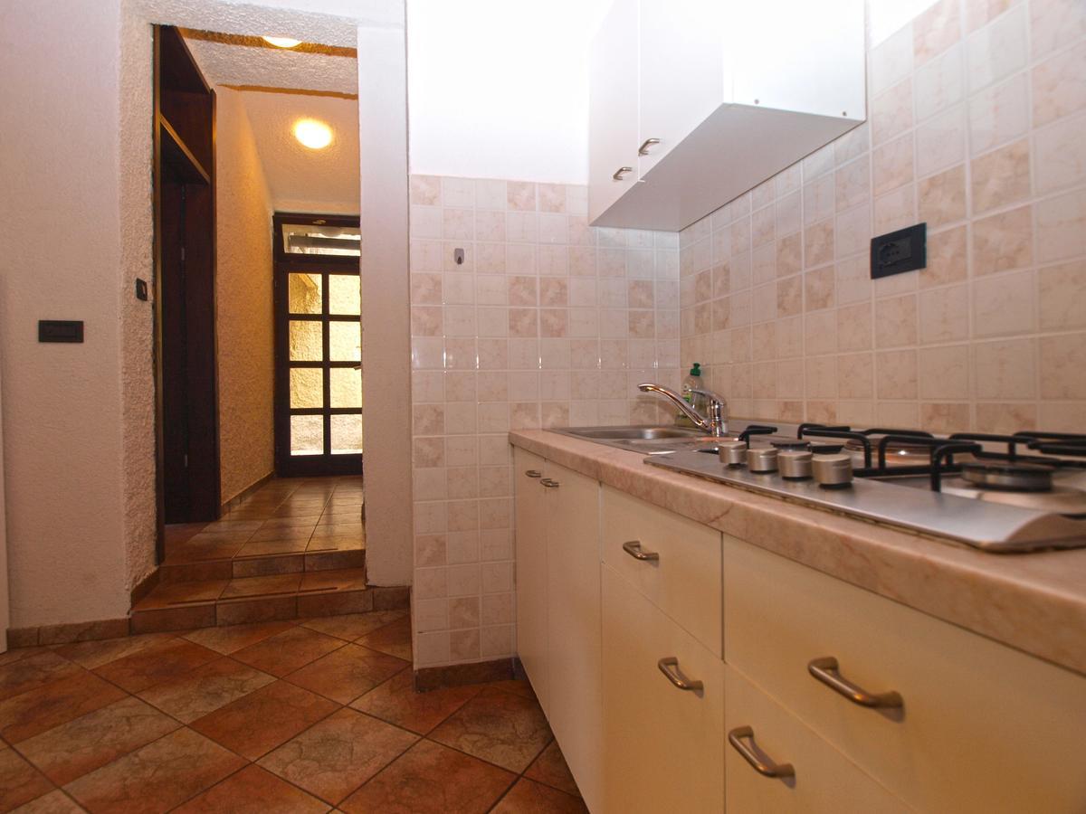 Apartments Nenad 1720 Premantura Buitenkant foto